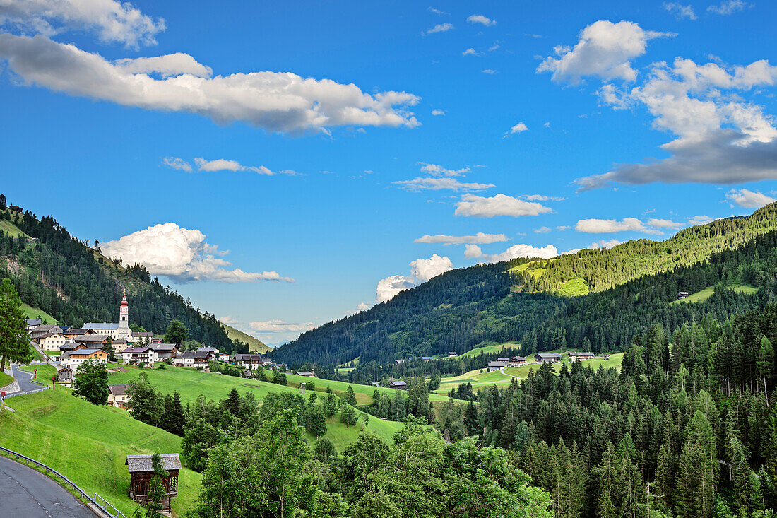 Maria Luggau with pilgrimage church Maria Schnee, Maria Luggau, Lesachtal, Carnic Alps, Carinthia, Austria