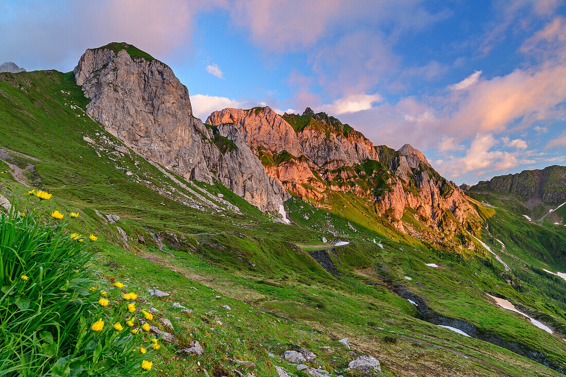 Weißsteinspitze und Torkarspitze, vom Bladner Joch, Karnische Alpen, Kärnten, Österreich