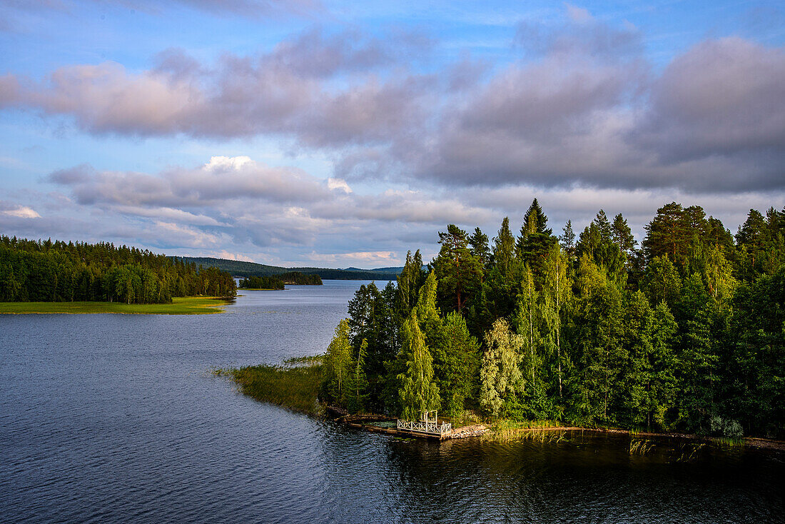 Abendstimmung am See, finnische Seenplatte, Finnland