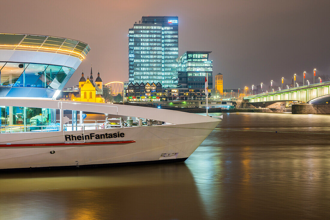 Excursion boat, boat landing stage, banks of the Rhine, Lanxess Tower, Cologne, Rhineland, North Rhine-Westphalia, Germany, Europe