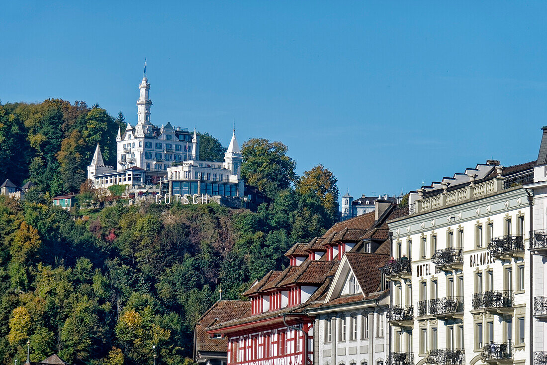 Luzern im Herbst, Schloss-Hotel Gütsch, Chateau Gütsch, Schweiz