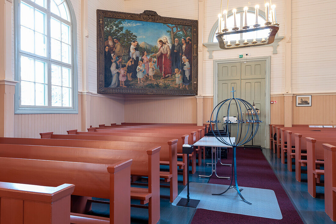 Kirche Muonio, Gemälde von Alfred Selim Töyra, Kronleuchter, Muonio, Lappland, Finnland
