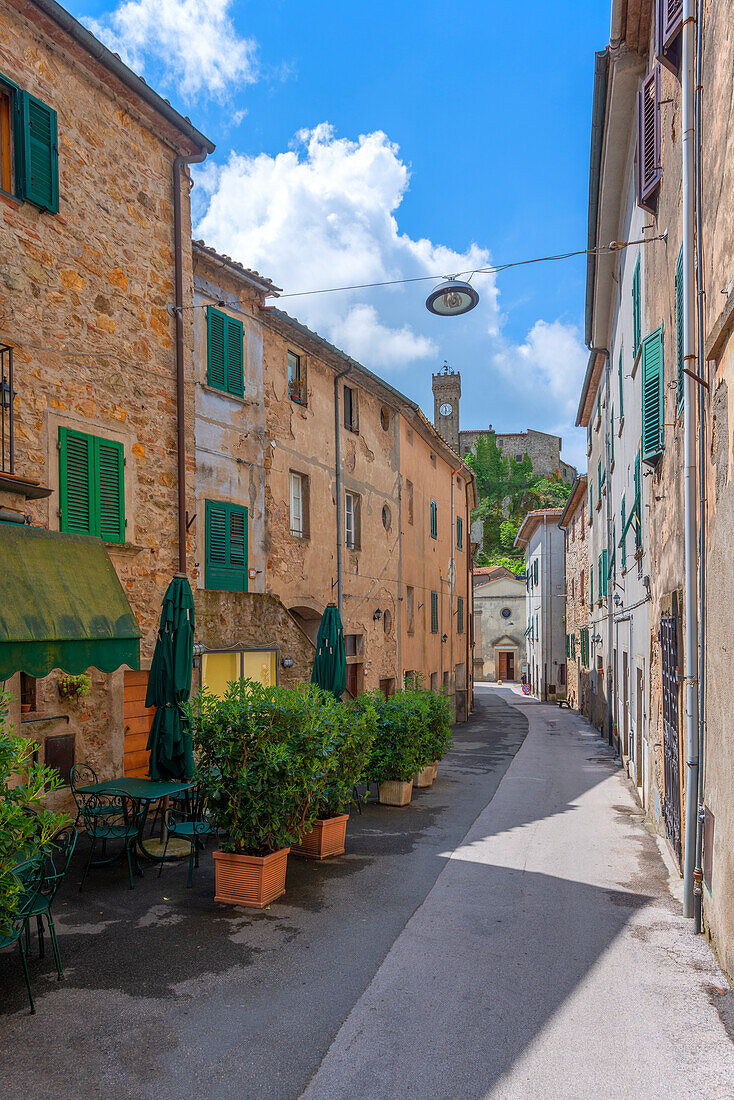 Alley in Roccatederighi, Roccastrada, Maremma, Grosseto Province, Toscana, Italy