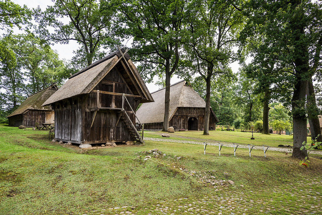 Reetgedecktes Bauernhaus, Wilsede, Naturpark Lüneburger Heide, Niedersachsen, Deutschland
