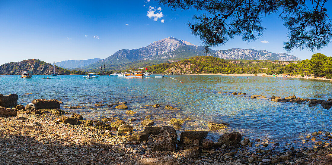 Strand bei Phaselis, antike Stadt an der Küste, Provinz Antalya, Türkei