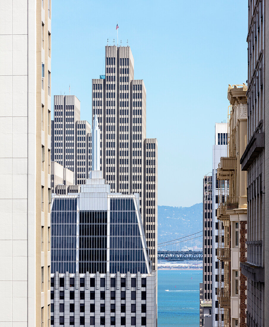 USA, California, San Francisco, Downtown skyscrapers