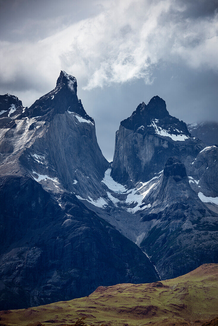 Bergkette Cuernos del Paine, Nationalpark Torres del Paine, Patagonien, Provinz Última Esperanza, Chile, Südamerika