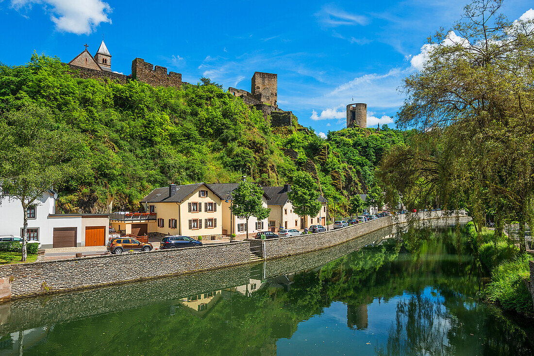Esch-sur-Sure mit Burg, Kanton Wiltz, Großherzogtum Luxemburg