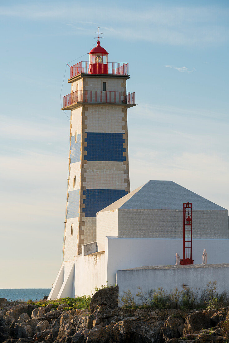 Leuchtturm am Forte de Santa Marta, Cascais, Portugal