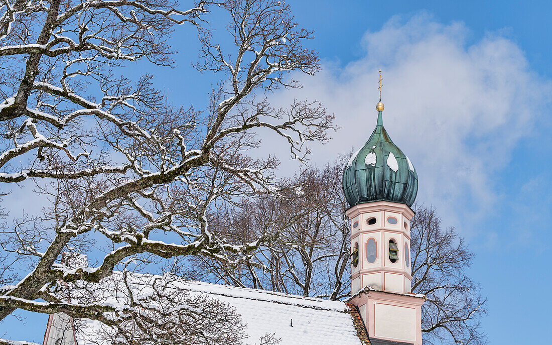 Das Kirchlein St. Georg im Murnauer Moos im Winter, Murnau, Bayern, Deutschland