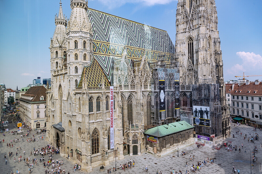 Vienna; Stephansplatz, St. Stephen's Cathedral; Haas House view