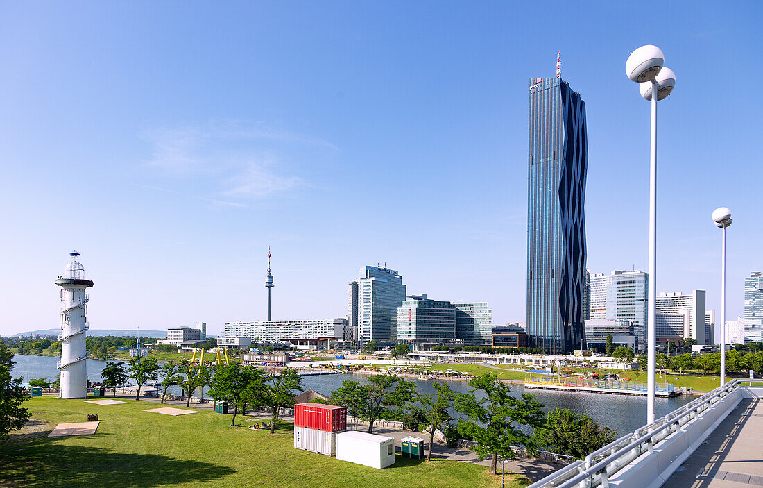 Wien; Donauinsel; Donauturm, DC Tower, Niederösterreich, Österreich