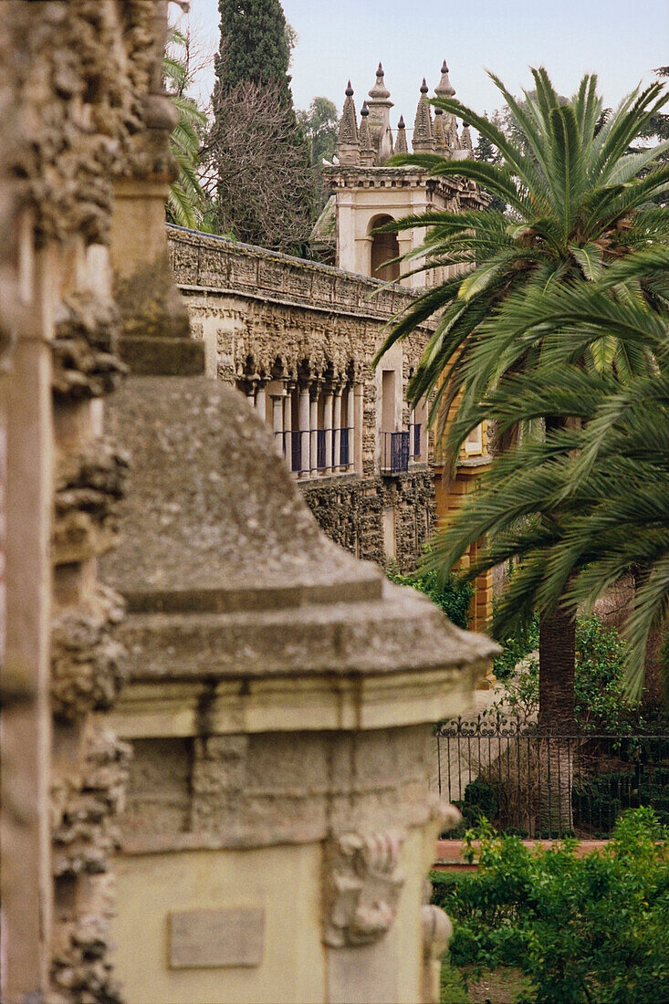 Fassade eines königlichen Palastes, Alcazar-Palast, Sevilla, Andalusien, Spanien