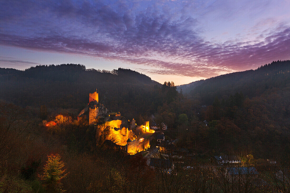 Niederburg, Lieserpfad, Eifelsteig, near Manderscheid, Eifel, Rhineland-Palatinate, Germany