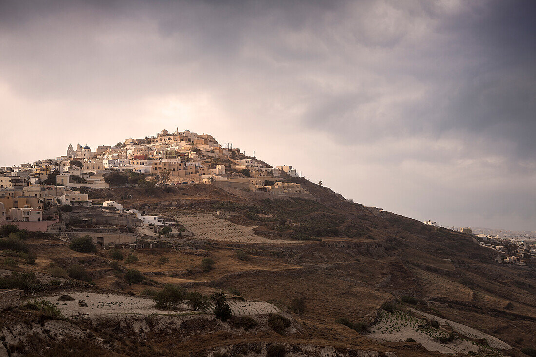 Pyrgos, Santorini, Santorin, Cyclades, Aegean Sea, Mediterranean, Greece, Europe