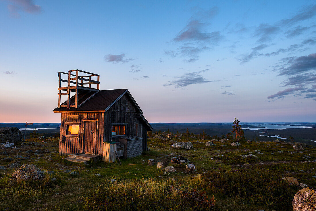 Tageshütte auf dem Otsamo, Inari, Finnland