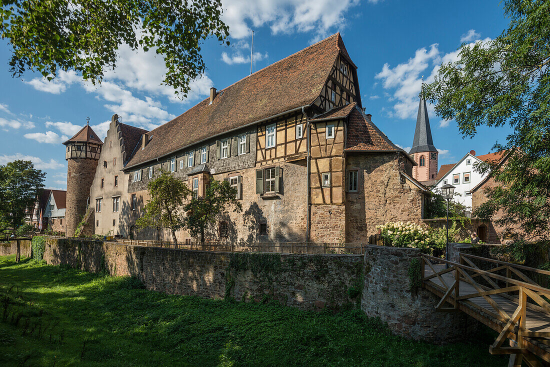 City wall with thief tower and castle, Michelstadt, Odenwald, Hesse, Germany