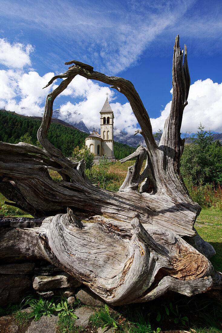 Parish church in Solda, Ortler region, Stelvio National Park, South Tyrol, Alto Adige, Italy