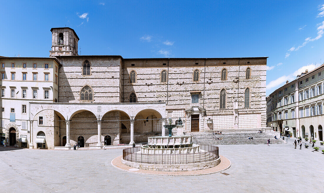 Perugia; Fontana Maggiore; Cattedrale di San Lorenzo; Piazza IV November