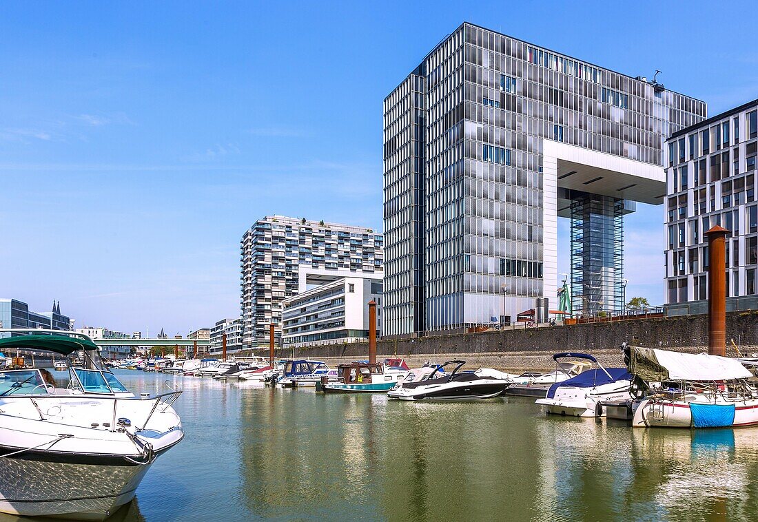 Cologne; Rheinauhafen; Marina, crane houses