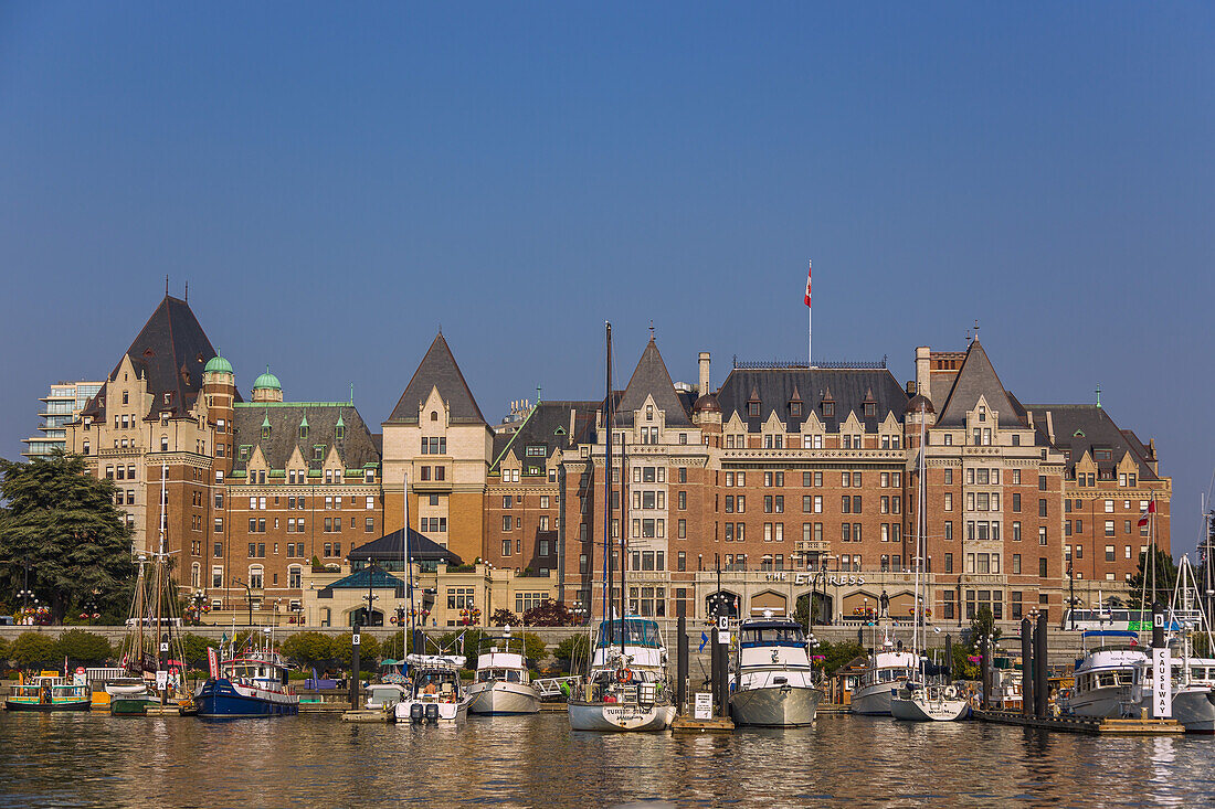 Victoria; Inner Harbour, The Fairmont Empress Hotel, British Columbia, Kanada