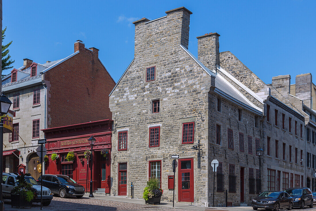 Montreal; Maison Pierre du Calvet