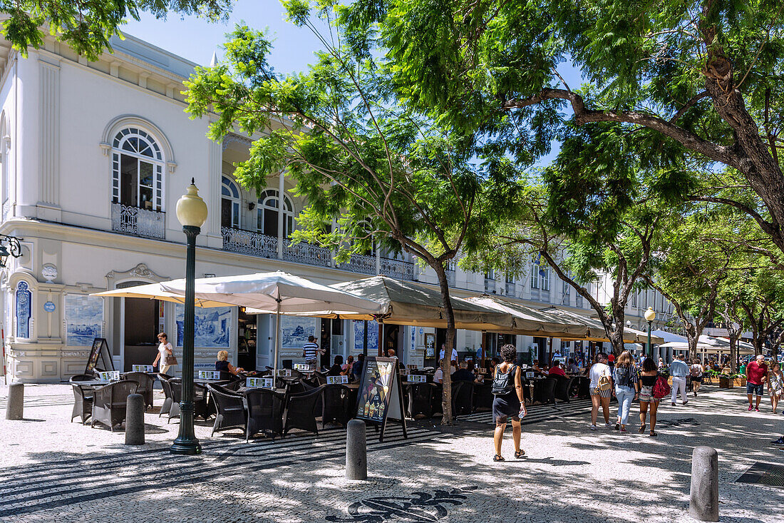 Funchal; Avenida Arriaga, The Ritz Madeira