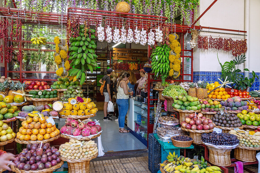 Funchal; Mercado dos Lavradores, portugiesische Insel Madeira, Portugal