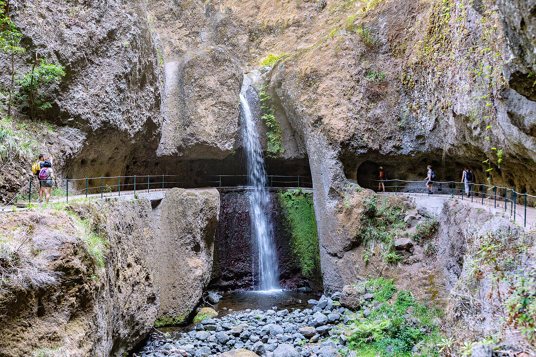 Levada Nova at Ponta do Sol, waterfall