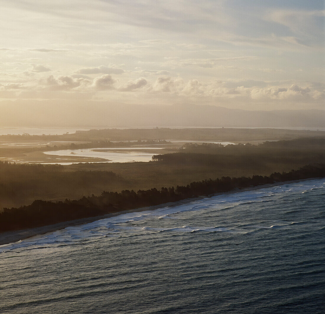 Luftaufnahme der Insel Matakana vom Mount Maunganui - Neuseeland