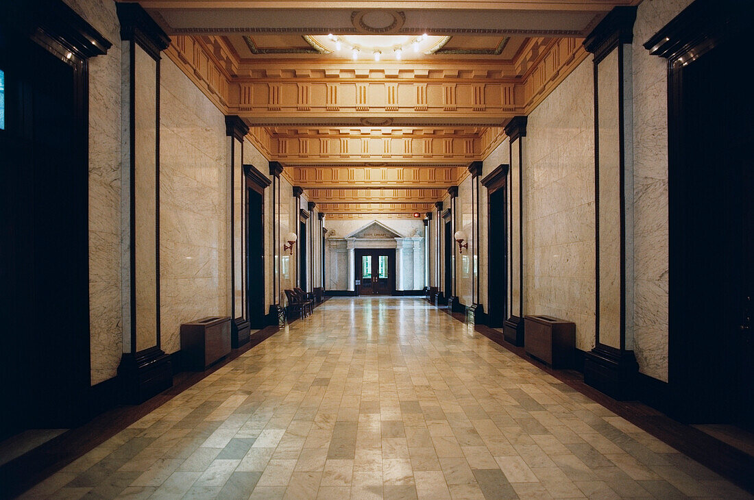 Interiors of a government building, State Capitol Building, Jackson, Hinds County, Mississippi, USA