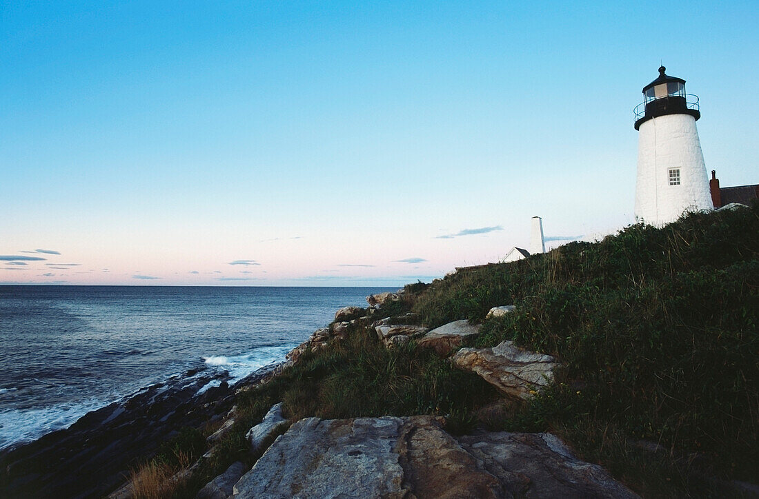 Leuchtturm an der Küste, Leuchtturm Pemaquid Point, Muscongus Bay, Bristol, Maine, USA