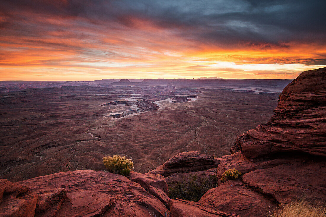 Sonnenuntergang in Moab Utah, Green River mit Blick auf den Dead Horse State Park