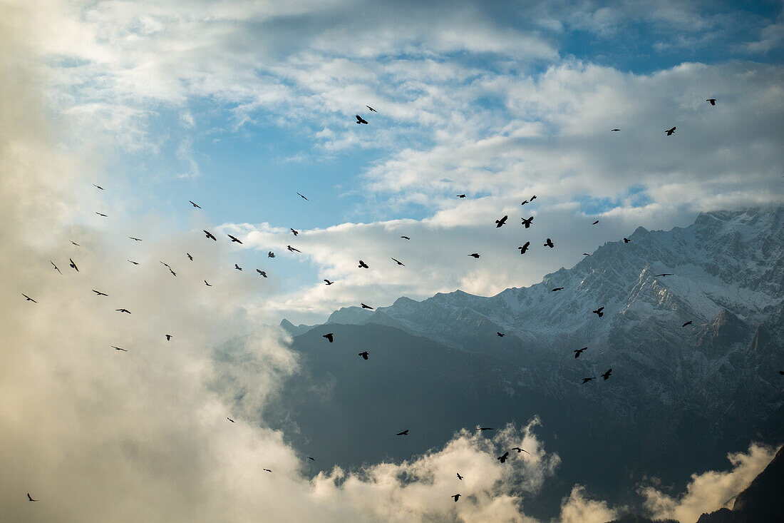 Blick auf den Sonnenuntergang in Nepal