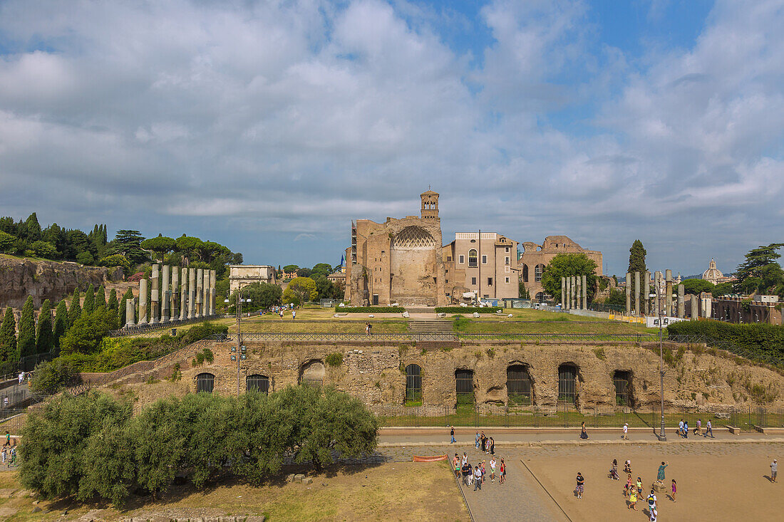 Rom, Forum Romanum, Doppeltempel der Venus und der Roma, Santa Francesca Romana, Latium, Italien