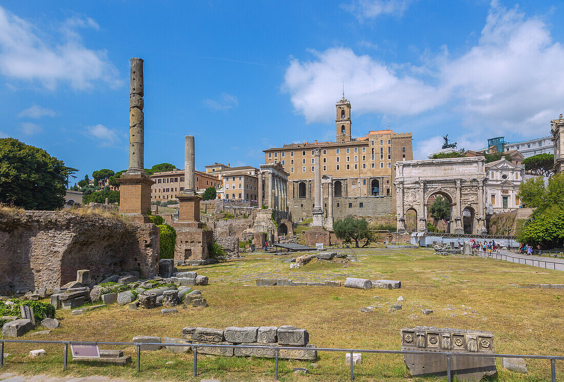 Rom, Forum Romanum, Phokassäule, Rostra, Saturntempel, Bogen des Septimius Severus, Latium, Italien