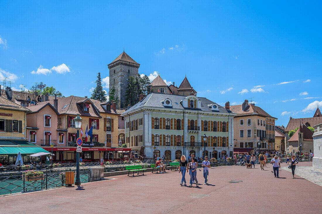 Uferpromenade am Thiou in Annecy, Département Haute-Savoie, Auvergne-Rhône-Alpes, Frankreich