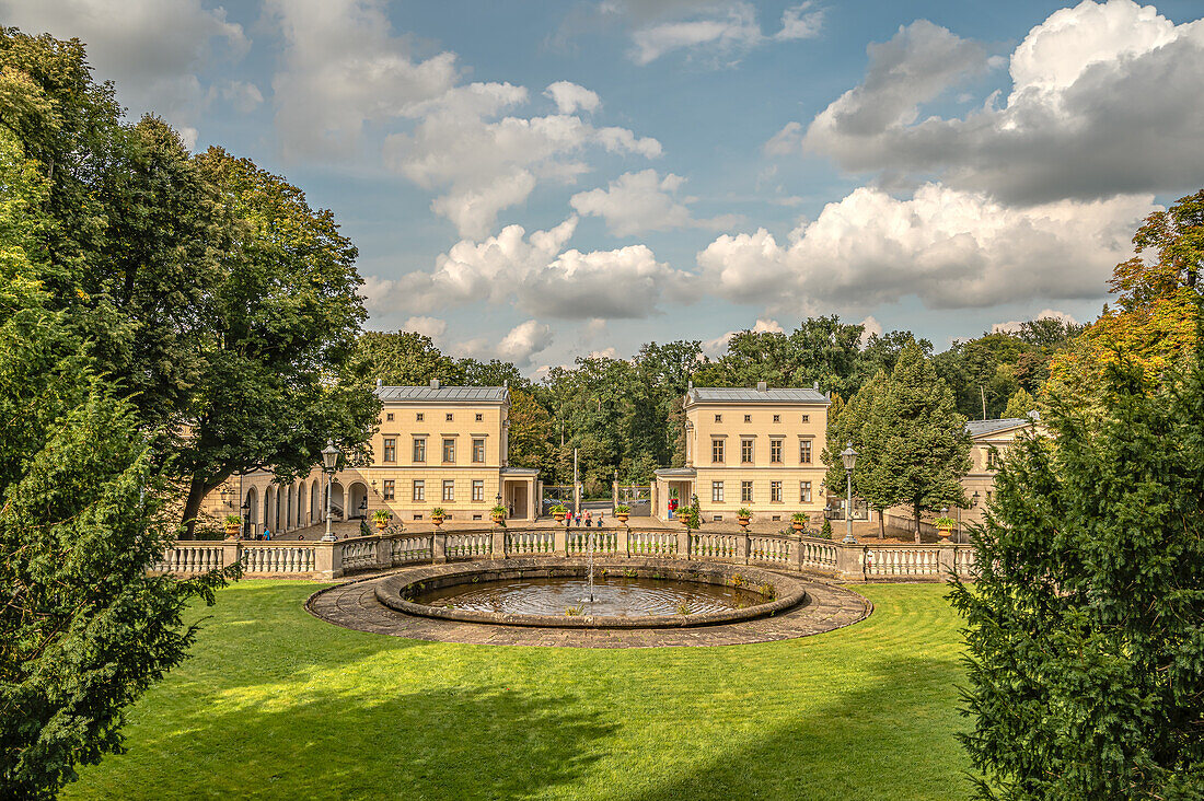 Torhäuser an der Südseite des Schloss Albrechtsberg Dresden, Sachsen, Deutschland