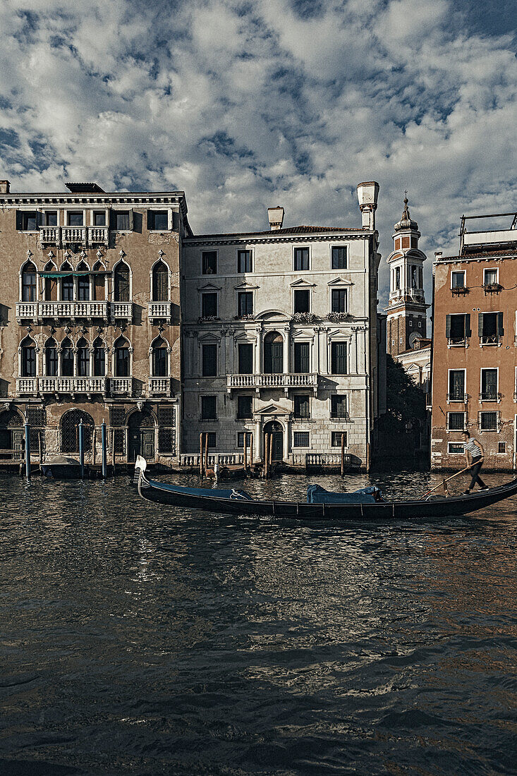 Gondel am Canal Grande in Venedig Italien