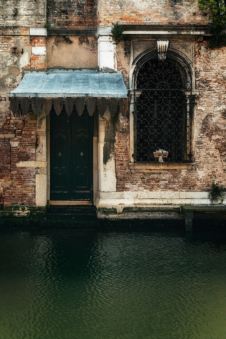 Detail alte Fassade in Venedig, Italien