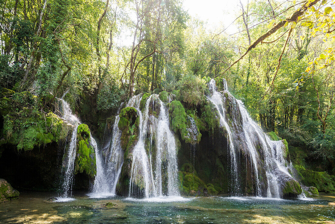 Sinterterrassen, Cascade des Tufs, Arbois, Departement Jura, Bourgogne-Franche-Comté, Jura, Frankreich