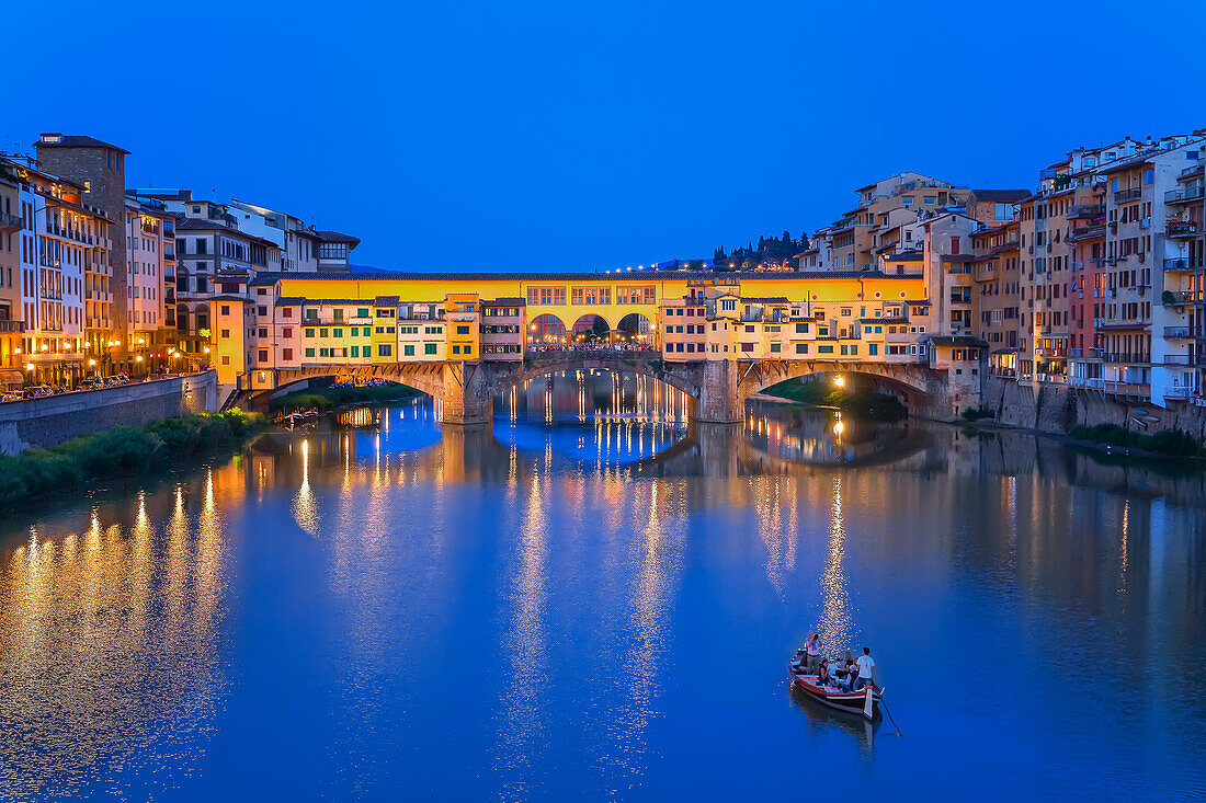 Ponte Vecchio bei Nacht, Florenz, Toskana, Italien