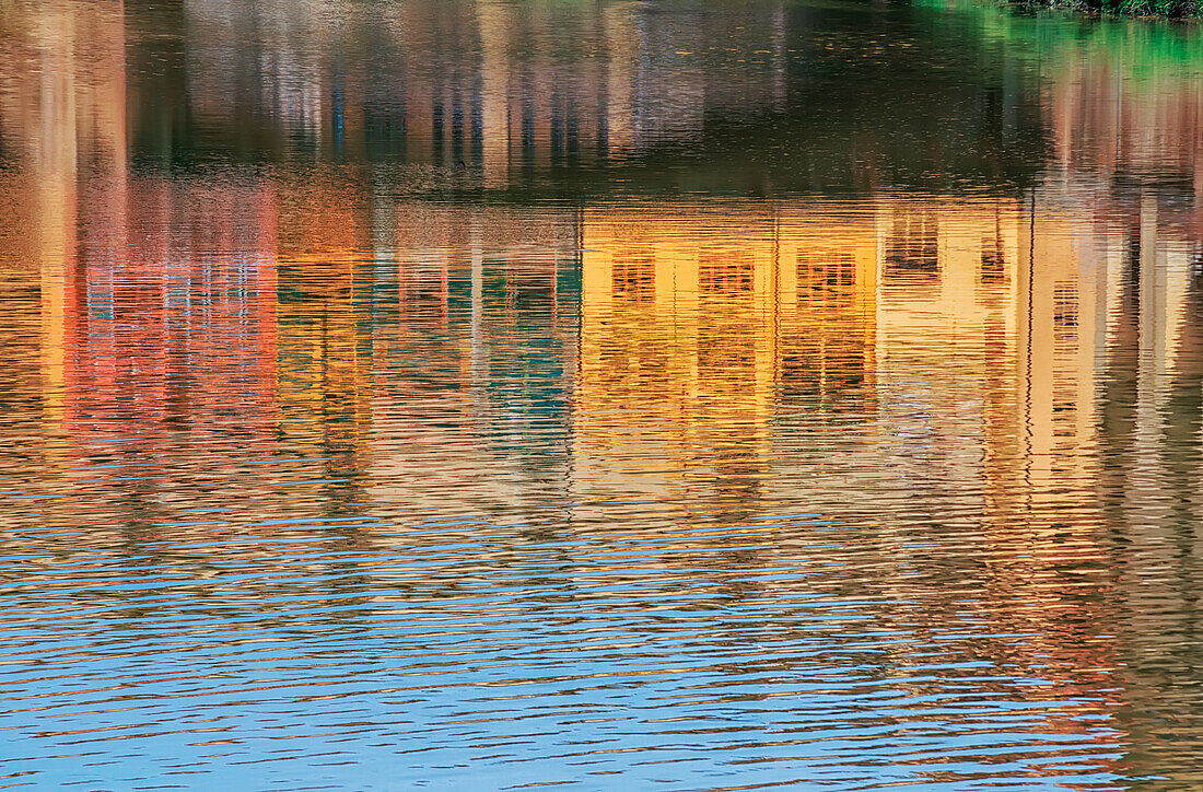 Reflection of Ponte Vecchio in the Arno River, Florence, Tuscany, Italy, Europe