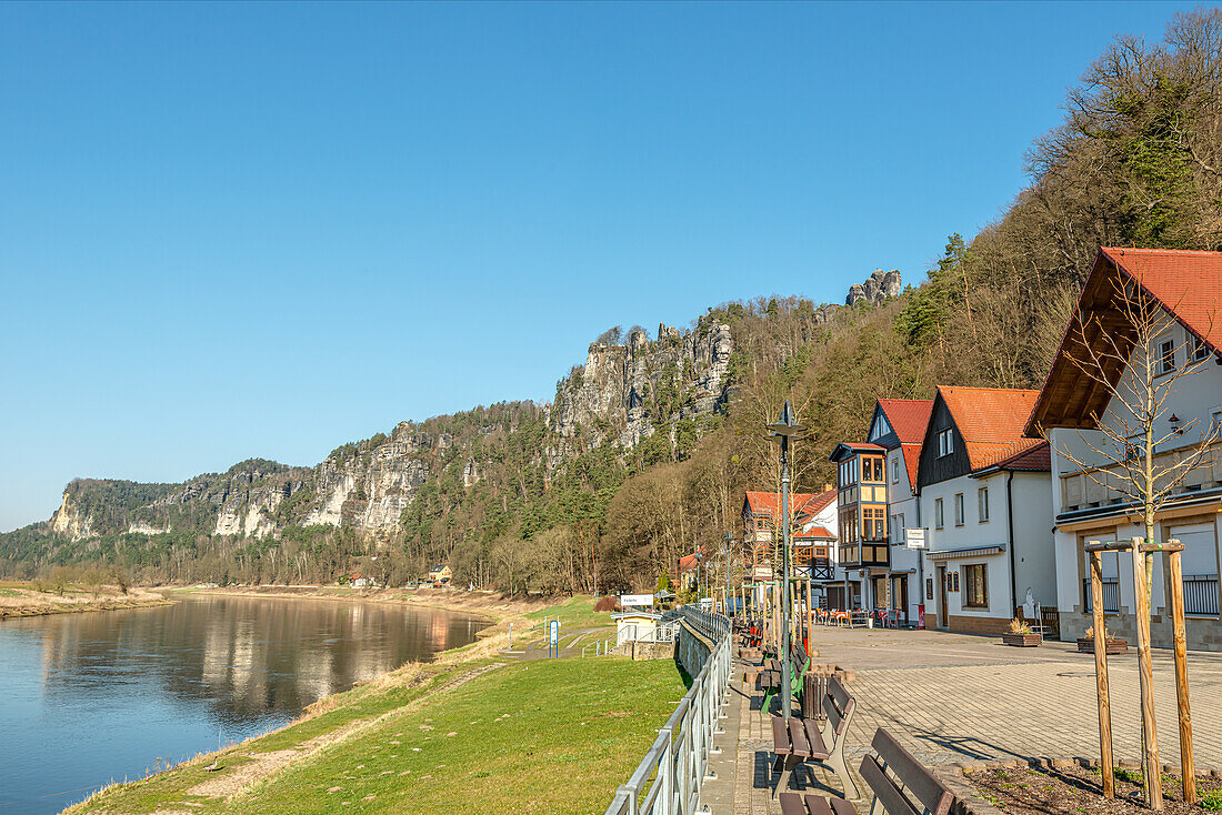 Houses on the banks of the Elbe from Rathen, Saxon Switzerland, Saxony, Germany