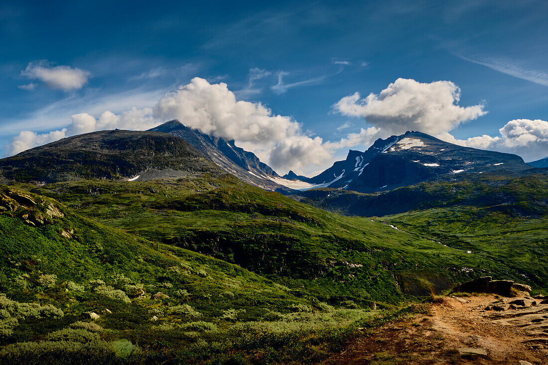 Sognefjellvegen in Norway, lonely country road, high plateau, glacier, cloud images