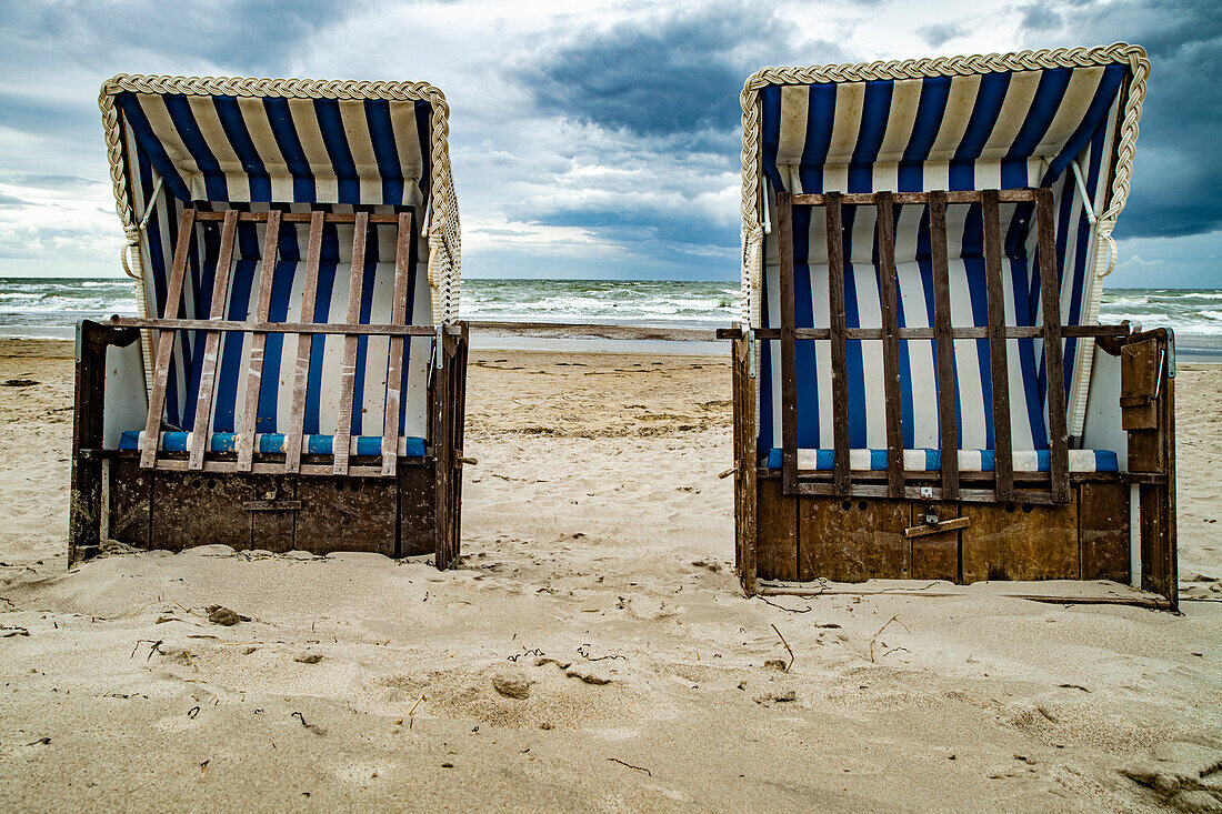 Beach chairs on the beach, Baltic Sea, Western Pomerania Lagoon Area National Park, Fischland-Darß-Zingst, Mecklenburg-West Pomerania, Germany