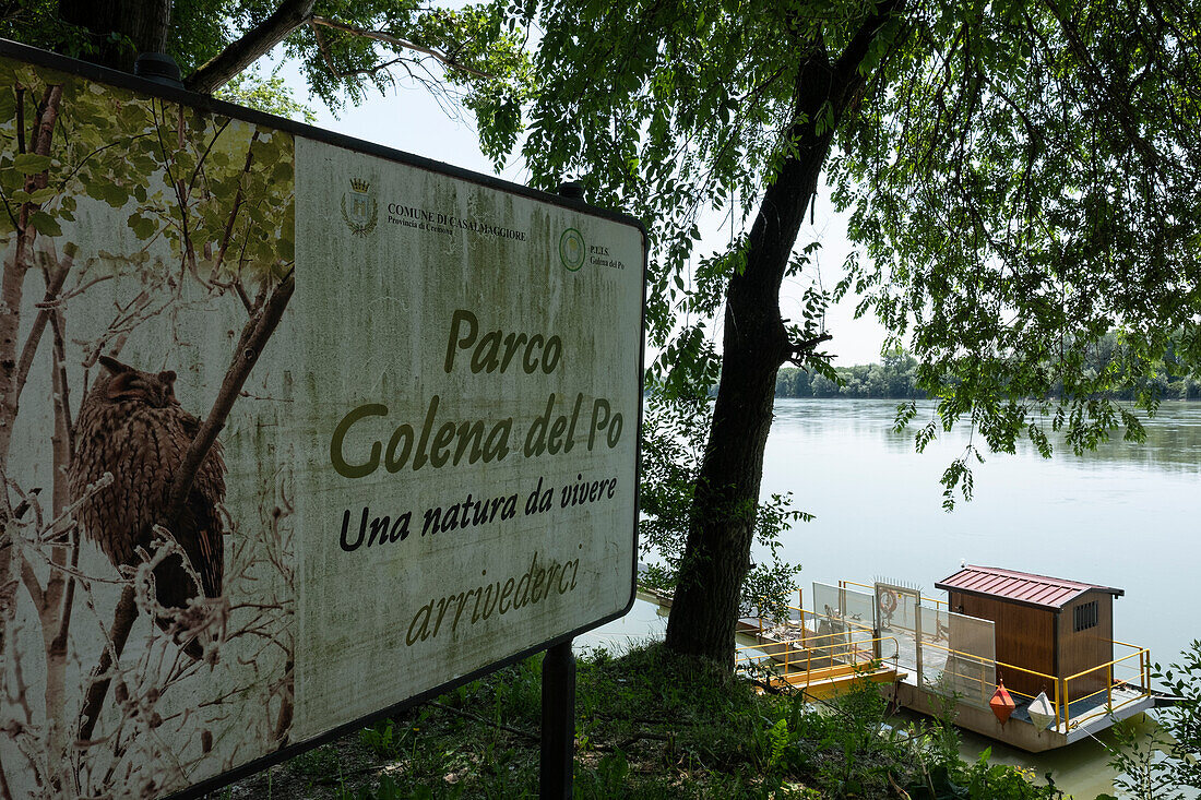 Blick auf den Fluss PO im Parco Golena del Po bei Casalmaggiore, Provinz Cremona, Italien, Europa