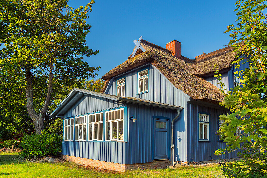 Thatched cottage in Wiek, Fischland-Darß-Zingst, Mecklenburg-West Pomerania, Germany
