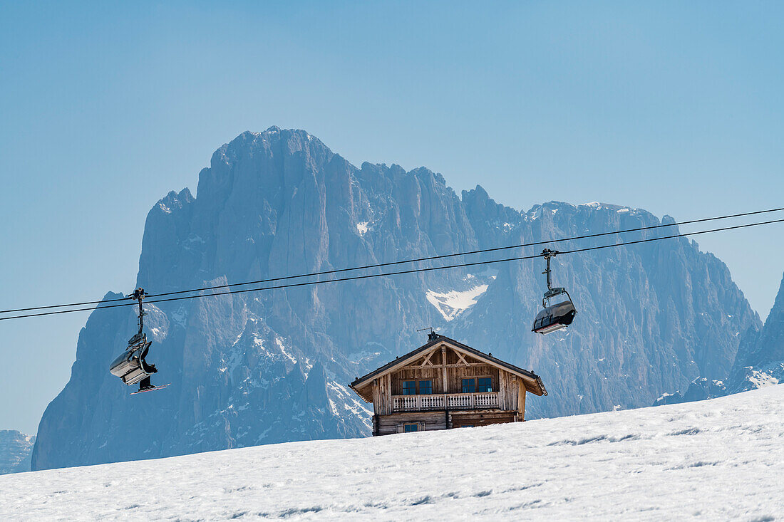 Chair lift, alpine hut, Langkofel, Compatsch, Seiser Alm, South Tyrol, Alto Adige, Italy