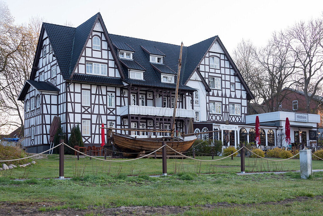 Hotel und Restaurant Hitthim, Kloster, Insel Hiddensee, Mecklenburg-Vorpommern, Deutschland